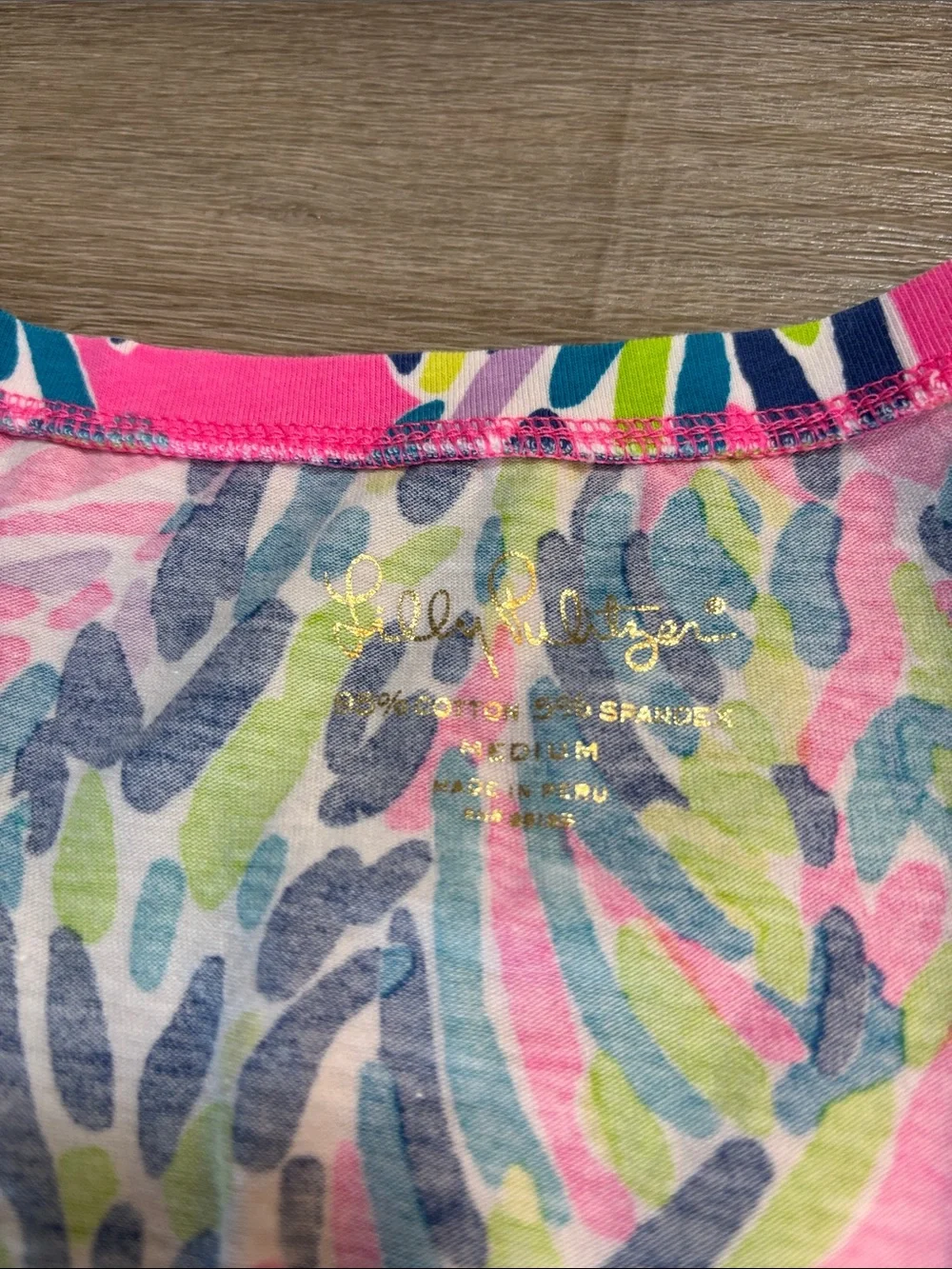 Lilly Pulitzer Michele V-Neck Top In "Palm Reader" Print - Picture 11 of 11